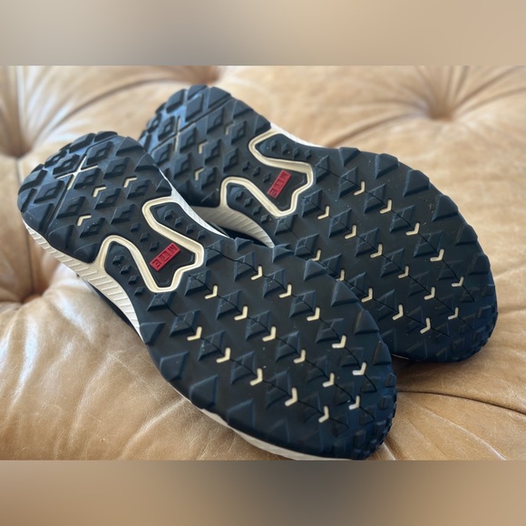 MTE cross path water resistant shoe - Picture 3 of 4